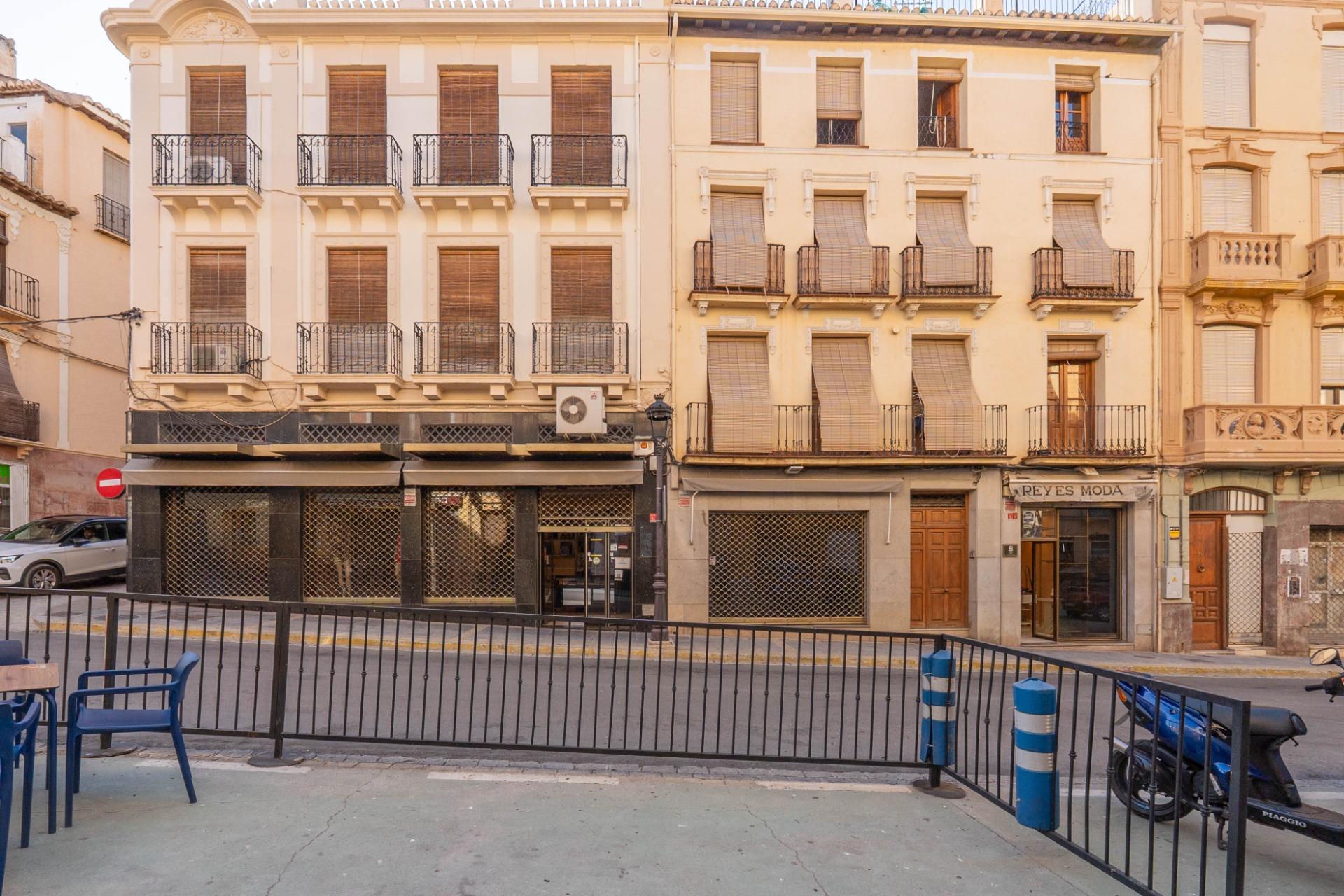 https://fotos15.apinmo.com/5292/29555145/5-8.jpg