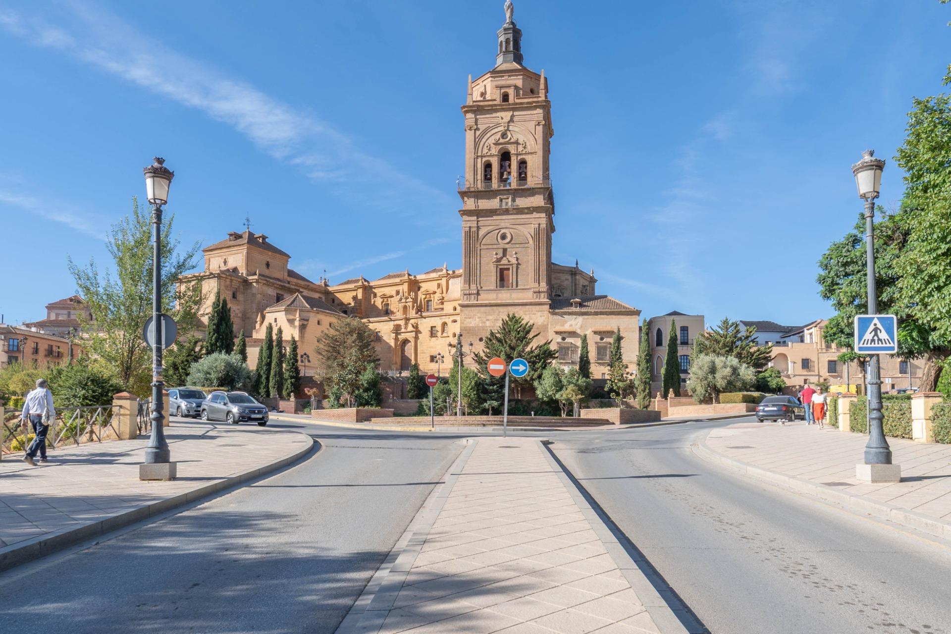 https://fotos15.apinmo.com/5292/29555145/5-5.jpg