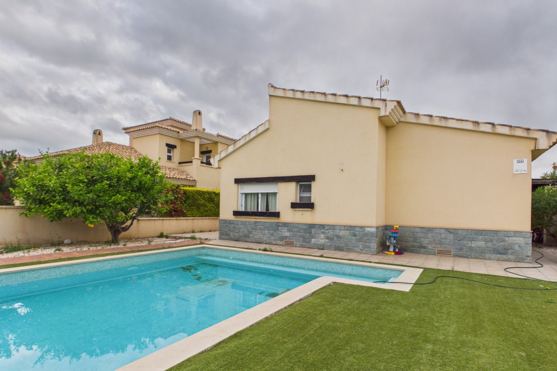 http://landmarkinternational.co.uk/media/images/properties/thumbnails/61644_xl.jpg