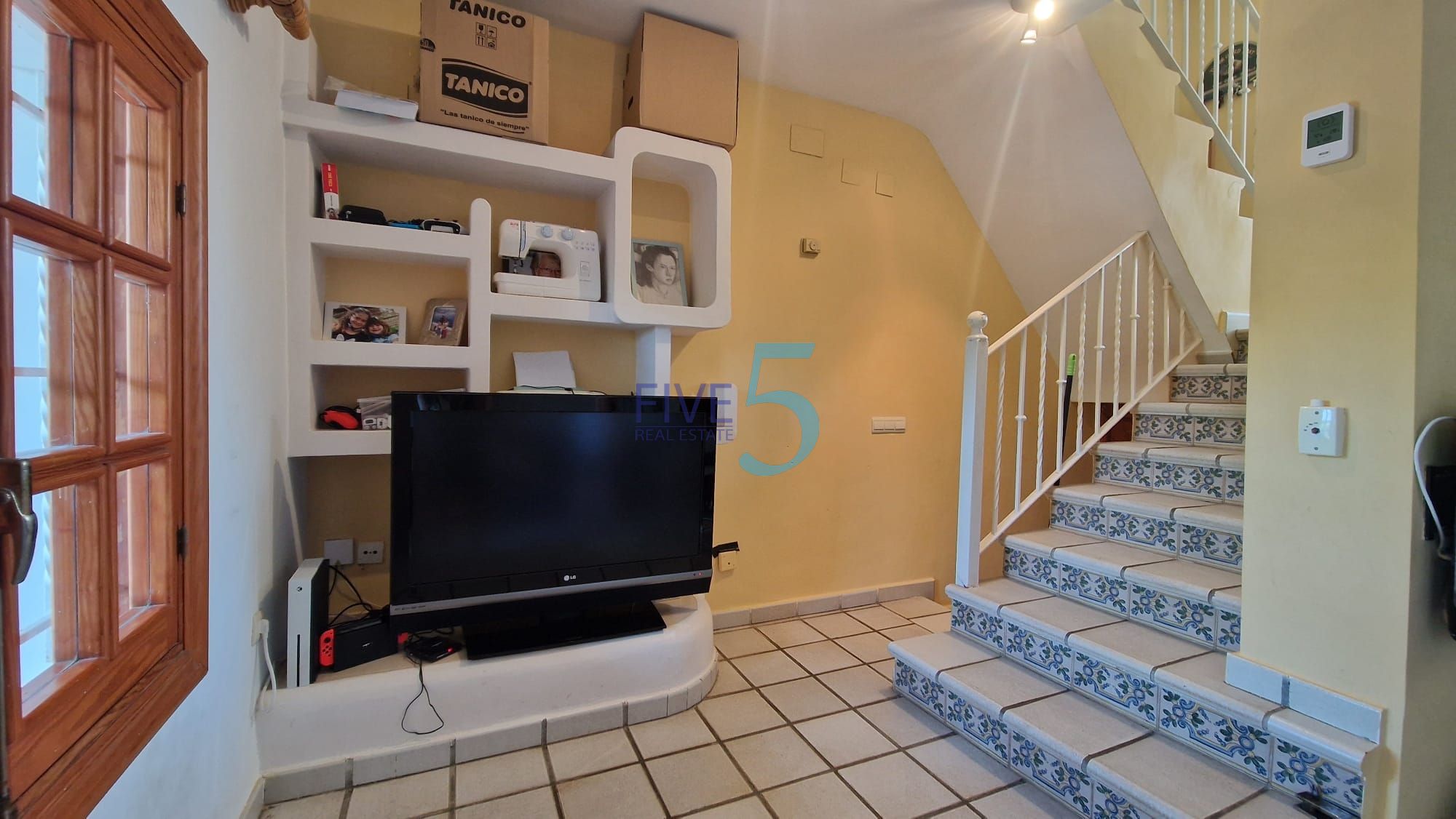 https://cdn.proppy.app/propertyphotos/2990/9f153641-d200-4581-87d6-15a0dd5c41c5/699615/0416dc75-cb19-46b0-bd6b-bf70da9abaa3.jpg