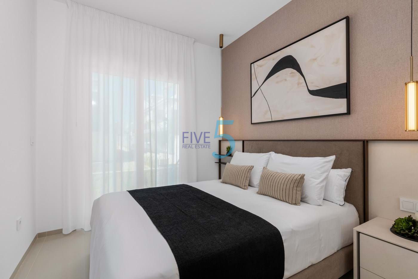 https://cdn.proppy.app/propertyphotos/2990/9f153641-d200-4581-87d6-15a0dd5c41c5/755735/aea16655-b6ea-4269-befc-71ad5f22ed1f.jpg