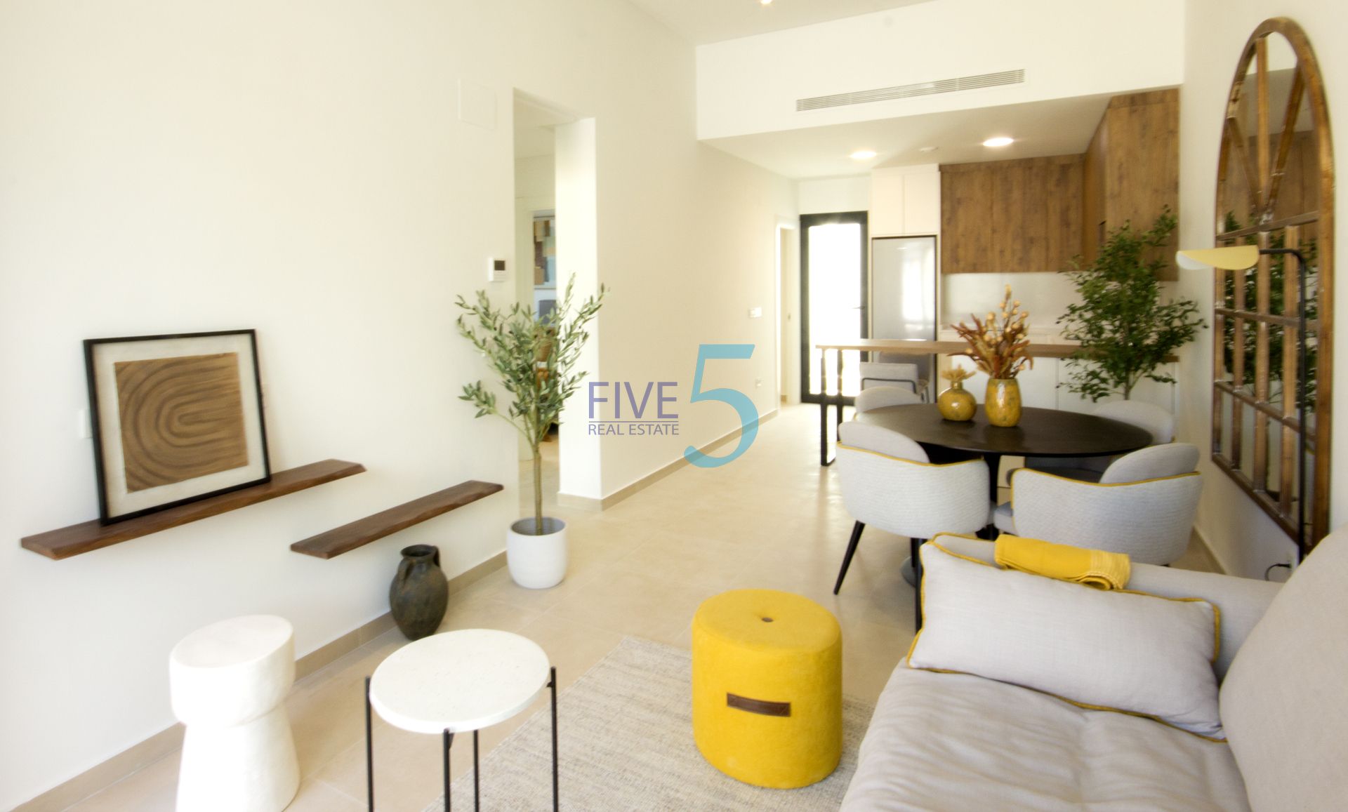 https://cdn.proppy.app/propertyphotos/2990/9f153641-d200-4581-87d6-15a0dd5c41c5/748103/40cb076a-3aad-4717-a9bc-0dc0cc484812.jpg