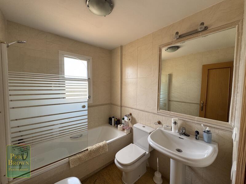 https://www.pricebrown.com/images/propertyImages/lv882-townhouse-for-sale-in-valle-del-este/lv882-townhouse-for-sale-in-valle-del-este-42870003.jpg