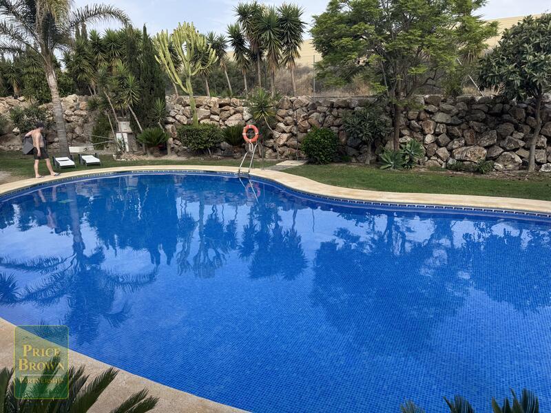 https://www.pricebrown.com/images/propertyImages/lv882-townhouse-for-sale-in-valle-del-este/lv882-townhouse-for-sale-in-valle-del-este-18421592.jpg