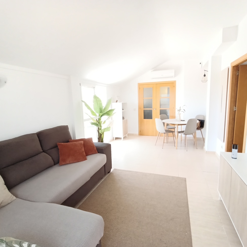 https://www.easyinmo.net/sites/34/5048/68/penthouse-sucina-mgh1918-6.jpg
