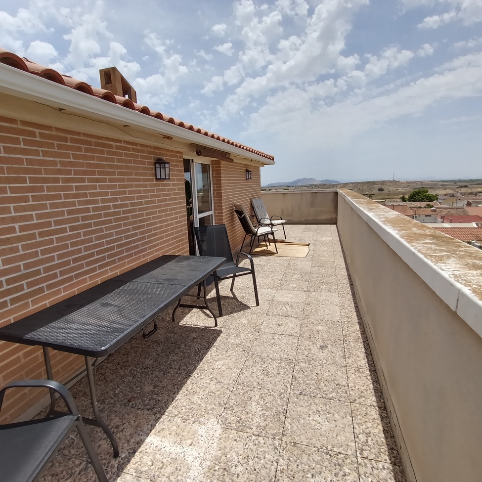 https://www.easyinmo.net/sites/34/5048/68/penthouse-sucina-mgh1918-3.jpg