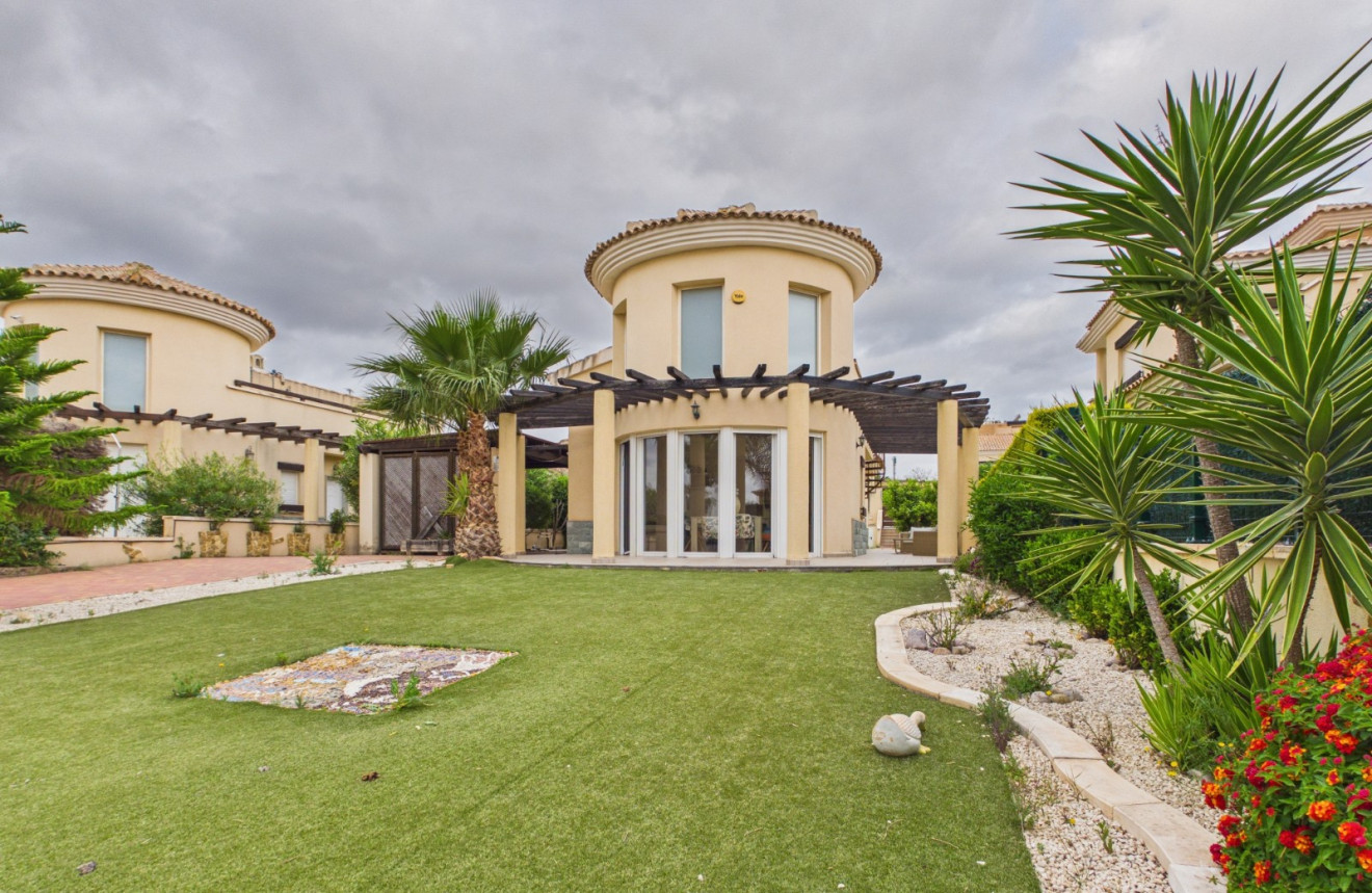 https://landmarkinternational.co.uk/img/villa-resale-gea-y-truyols-gea-y-truyols_61626_lg.jpg