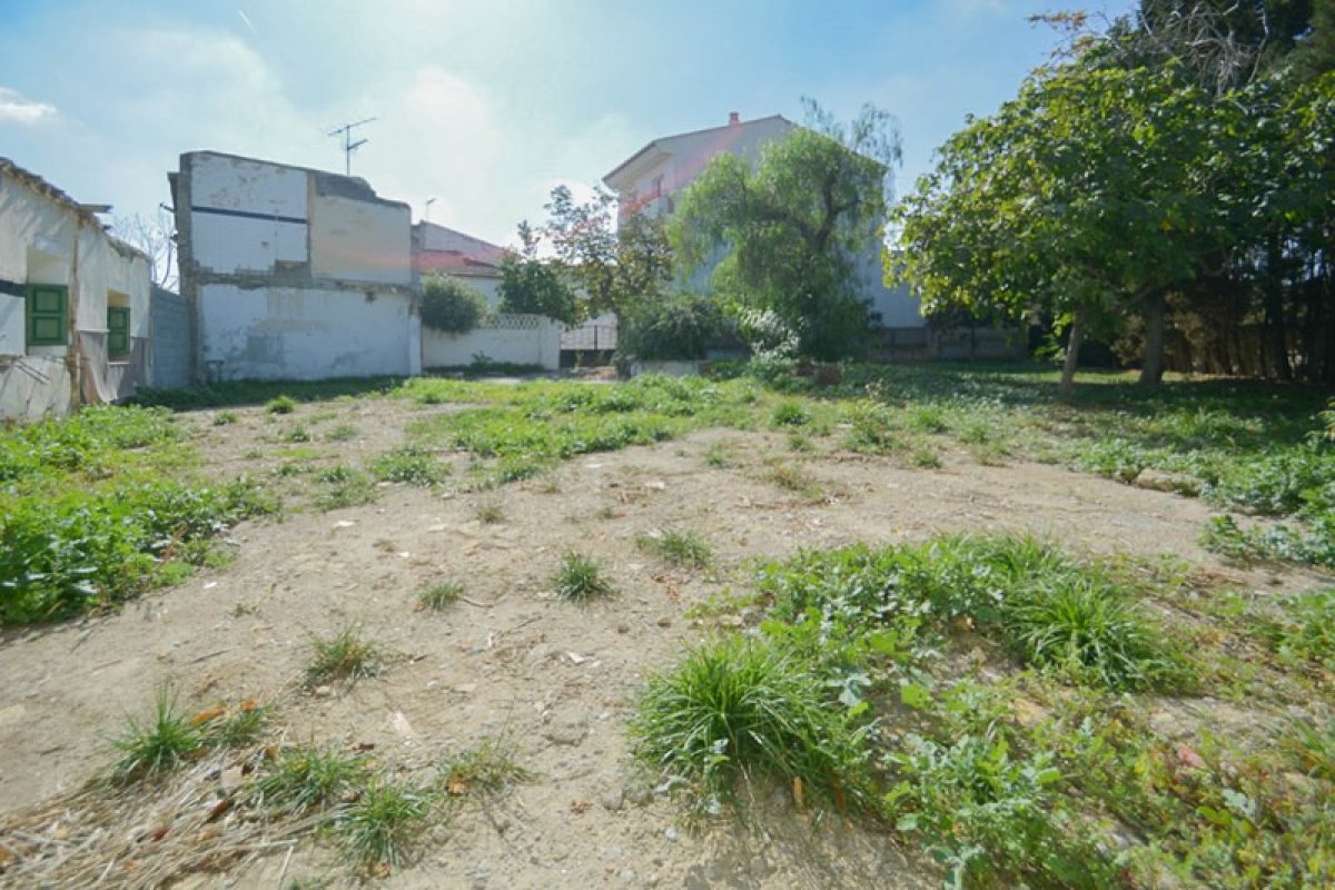 https://fotos15.apinmo.com/5292/29623874/12-2.jpg